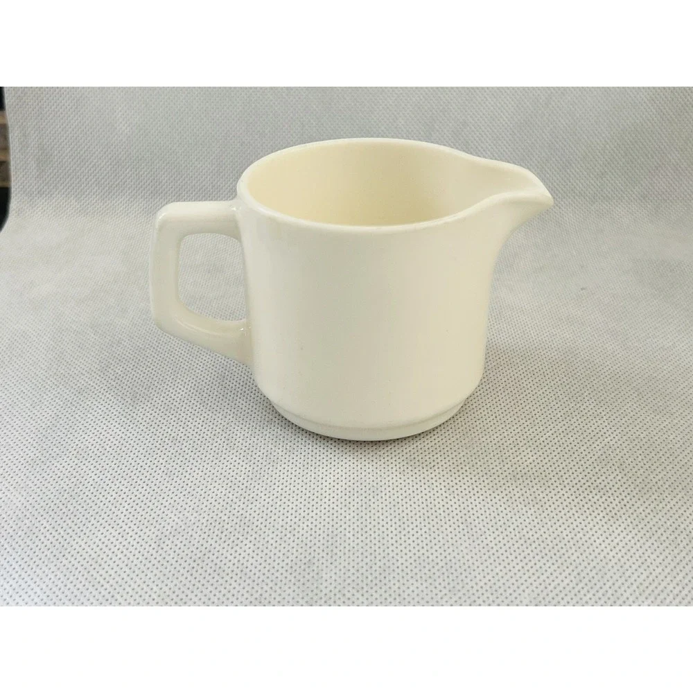Arcopal France Opal Milk Glass Creamer Milk‎ Jug EUC 4oz
